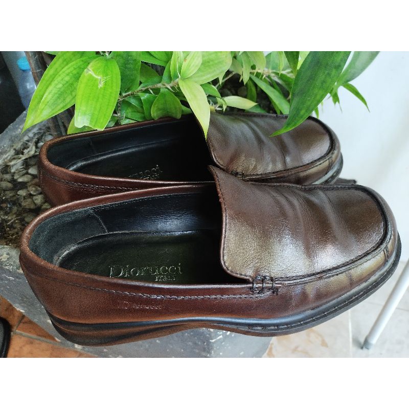 Sepatu Kulit Asli Size 42 Merk Diorucci Made In Italy.