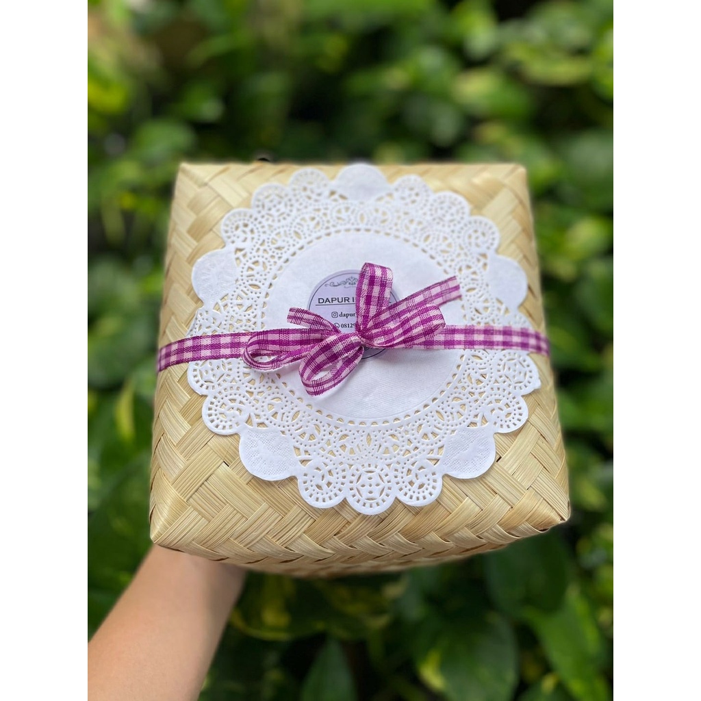 

[ Halodul ] B22 -Besek 22 x 22 x9 Besek anyaman bambu sovenir murah- Besek natural-besek bambu termurah | besek bambu hampers kotak hantaran lebaran