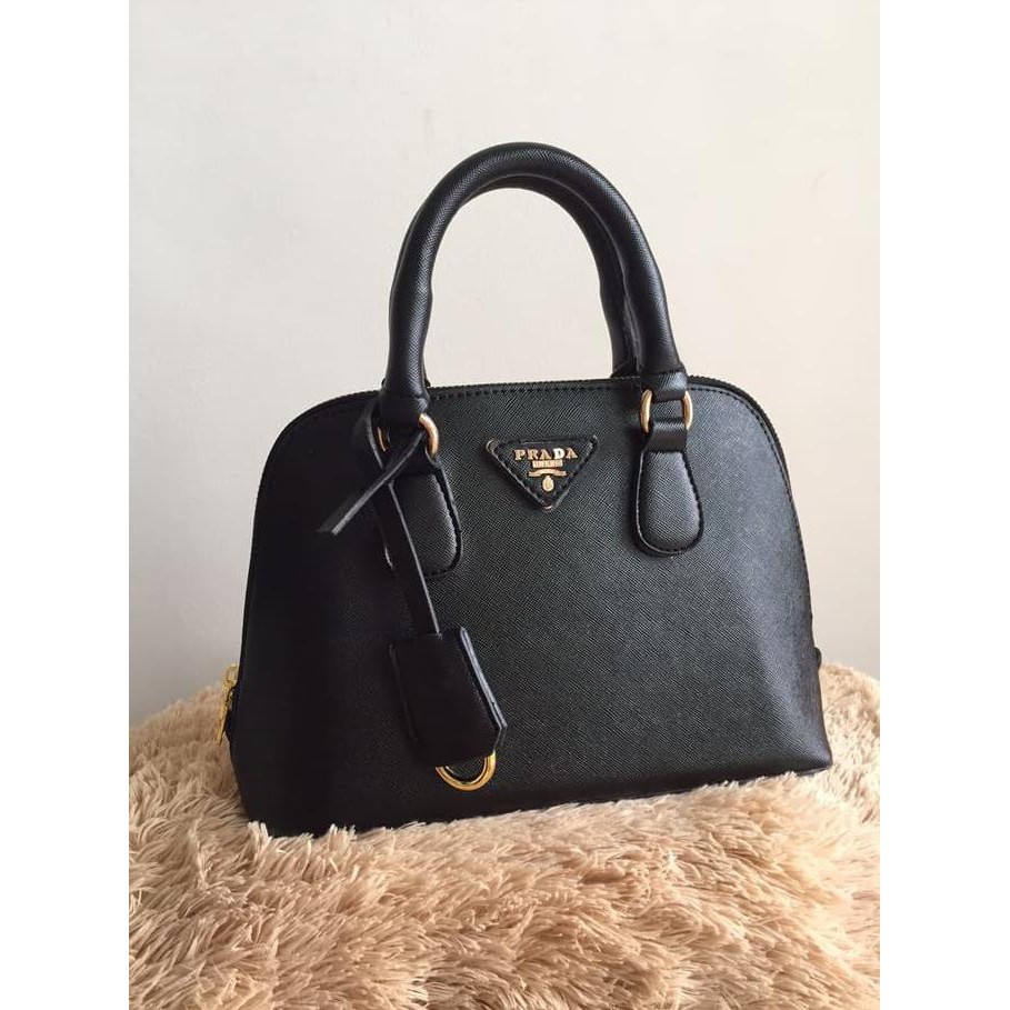 KUALITAS BAGUS TAS WANITA PRADA ALMA MINI BLACK (PRADA HITAM) PREMIUM QUALITY CEPETAN..