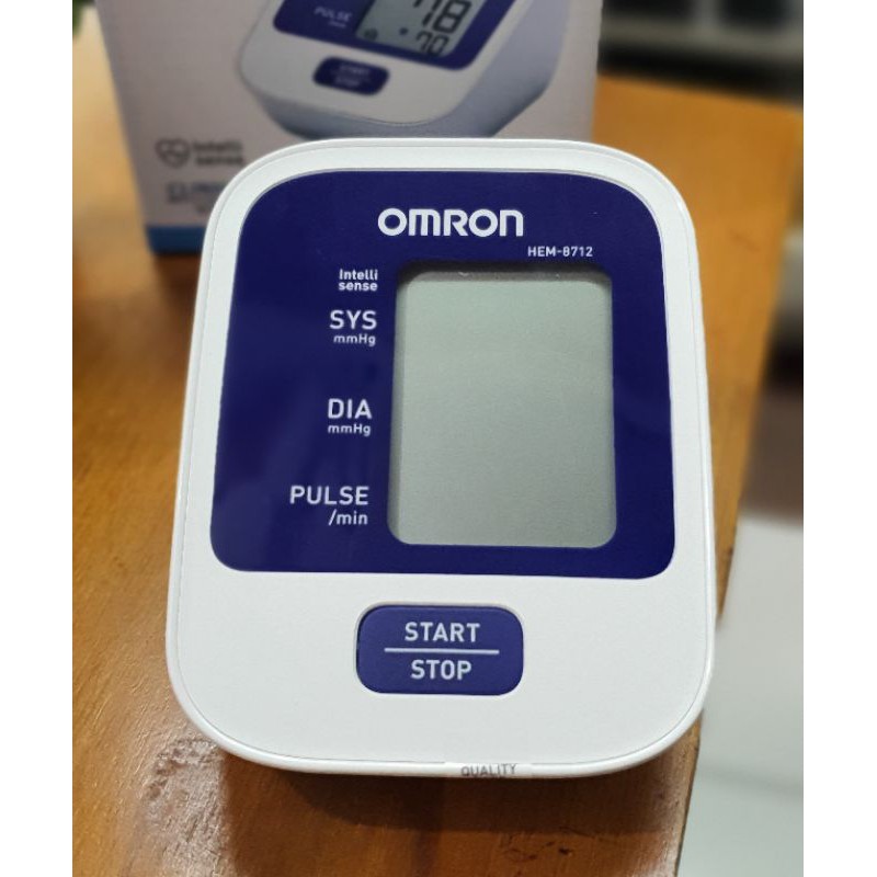 Alat tensi darah digital OMRON HEM-8712