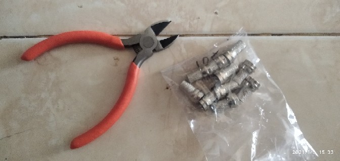 Tang Potong Standard +per Tajam Merk Rayden