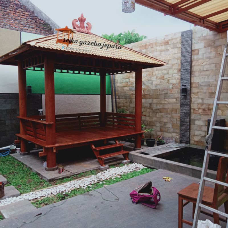 Gazebo kayu glugu/kelapa minimalis