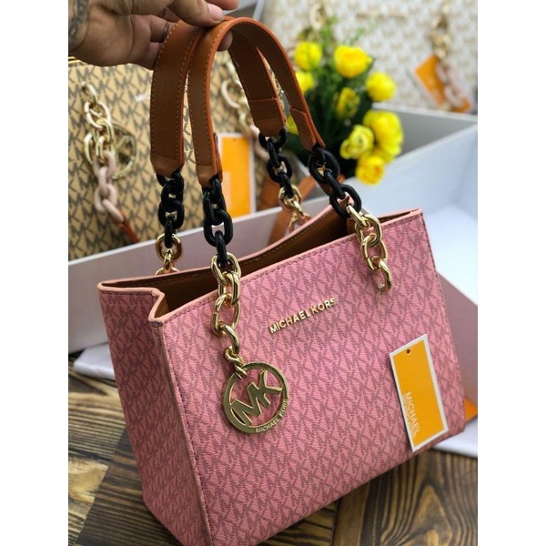 Tas KODE 9921MK CHINTYA FREE BOX 
UK 25x20