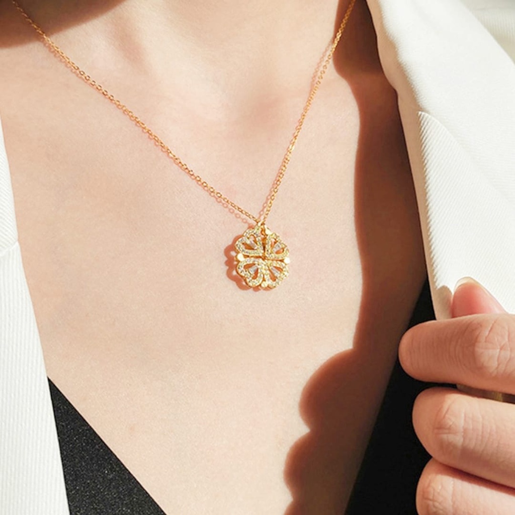 Kalung Liontin Love Wanita