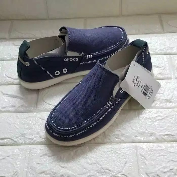 Sepatu Crocs Pria Crocs Walu Men Original