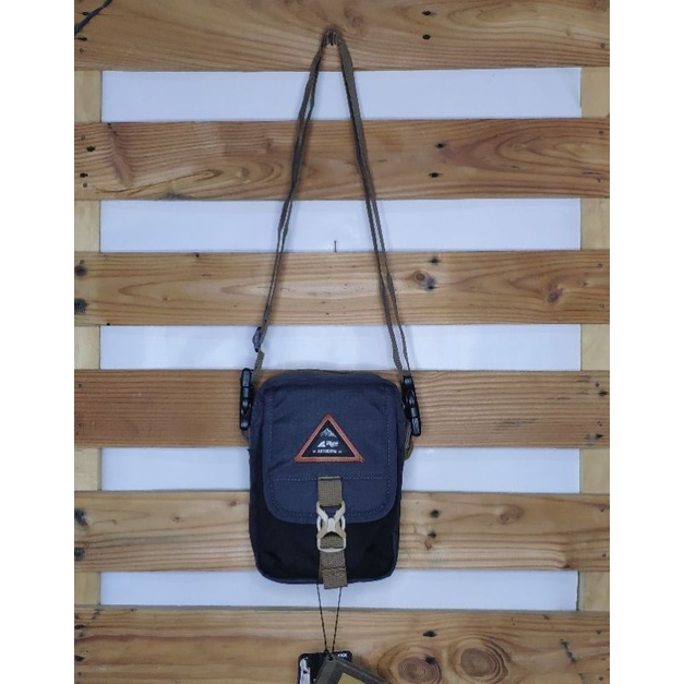 Travel Pouch Tas selempang Arei Wakatobi 3L + Raincover