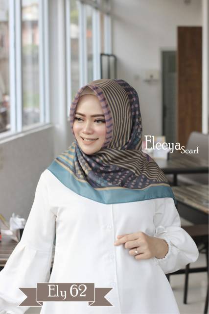 HIJAB SEGIMEPAT MOTIF ELY 62 II Eleeya Scarf