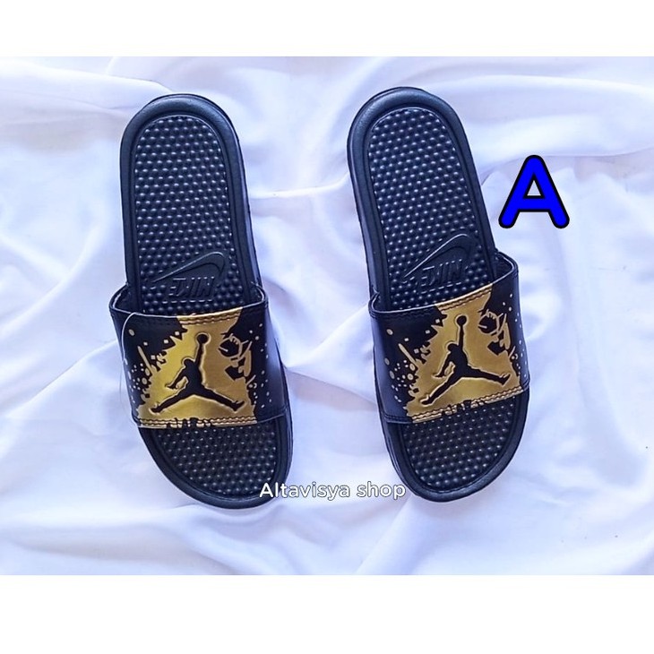 Sandal Slop Nike Benassi - Air jordan-1