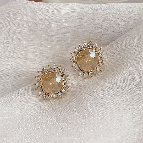 Anting Stud Berlian Imitasi Bentuk Persegi Gaya Vintage Korea Untuk Wanita