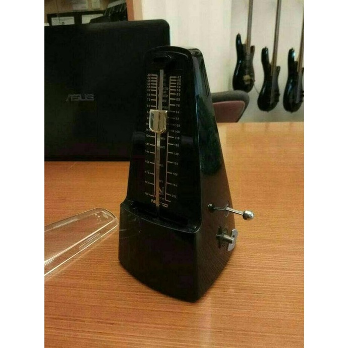 Metronome Nikko Black
