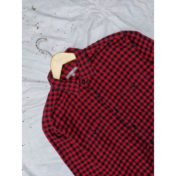 kemeja flanel uniqlo borongan isi 2 flanel