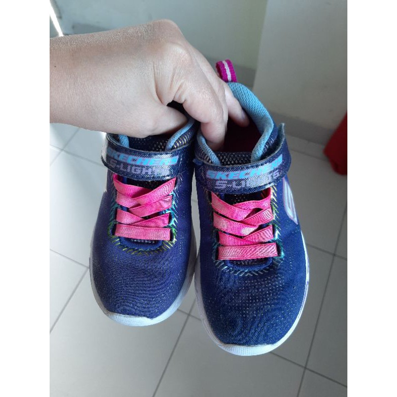 Sepatu skechers light preloved girls
