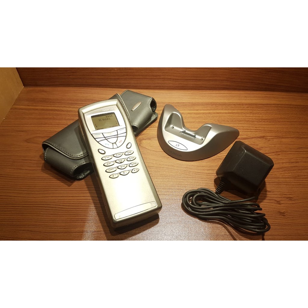 HP Handphone Nokia 9210 i 9210i Communicator Collector Item Not 9210 Atau 9110 Atau 9000 Atau E90