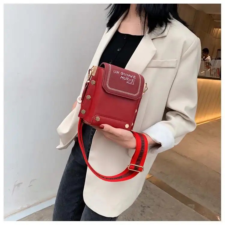 201051 Tas Selempang Wanita Import Slingbag Cewek 1 KG MUAT 2 CR7276 GT1497 JTF6243 LT1111 BQ3037
