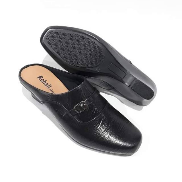 SEPATU BUSTONG KULIT .WANITA