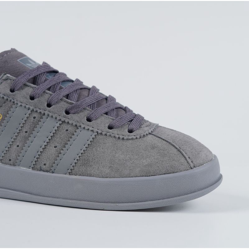 Sepatu  Adidas Broomfield Grey Gold