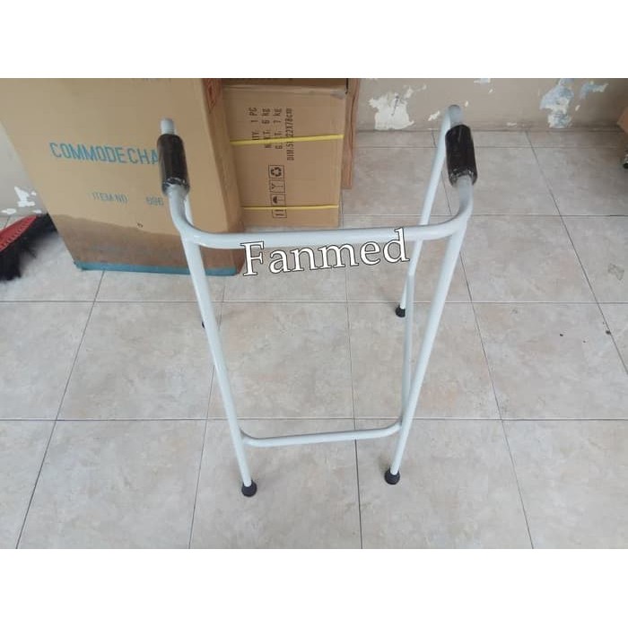 Walker Besi Alat Bantu Latihan Jalan Mirip Jemuran