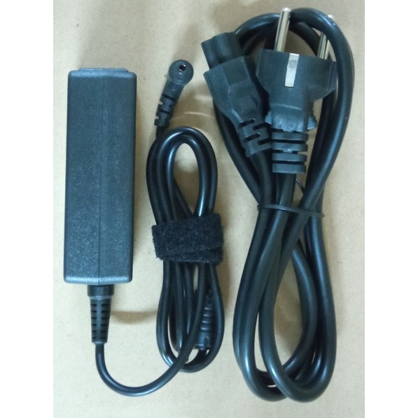 Adaptor Charger Toshiba 19V 1.58A DC 5.5*2.5 mm for Toshiba mini nb200 nb300 nb305 nb520