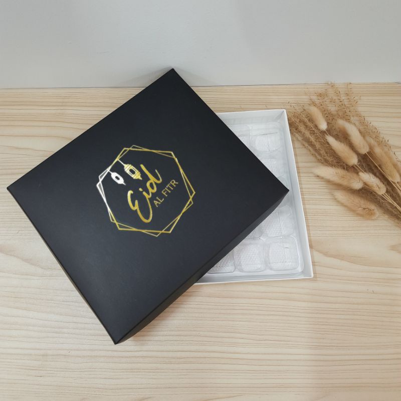 

Box Nastar Idul fitri / Coklat / Mochi uk 22x19,5x3 Edisi Lebaran