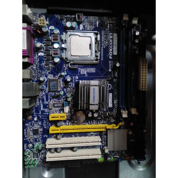 paket mobo foxconn g31 ddr2 + dual core e5700 3.0ghz