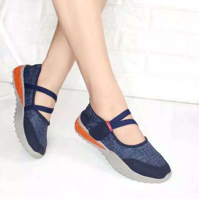 Sepatu Wanita Slip-on Sol Karet Murah Casual Nyaman SGP-011 SGP11