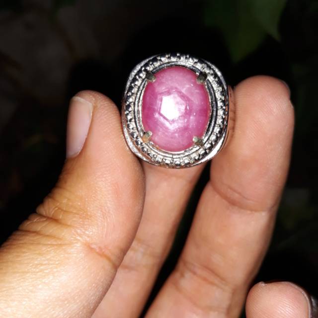 Ruby Madagaskar Natural Star Tipis