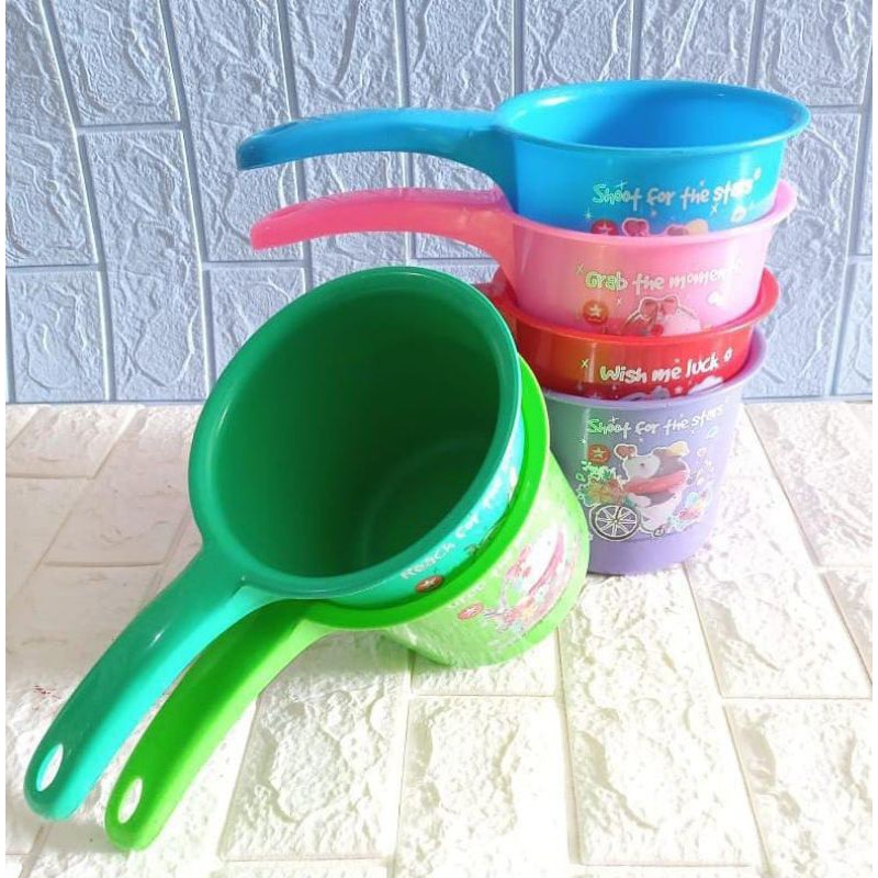 Gayung Mandi Tebal Karakter Gayung Air Skyeplas