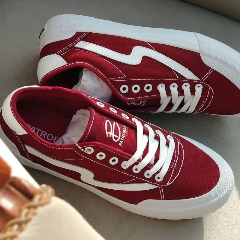 Sepatu Patrobas New Ivan Maroon Low Cut | Sepatu Patrobas Original | Sepatu Kasual Warna Maroon Snea