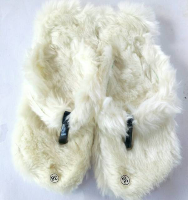 Sandal Bulu Sosis / Sandal Jepit anggora