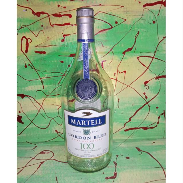 Botol bekas minuman keras import martell cordonbleu