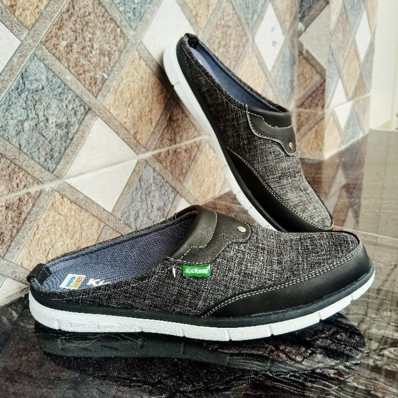 Sepatu Pria Casual Slip On/Sepatu Sendal Sepatu Slop Pria Bustong