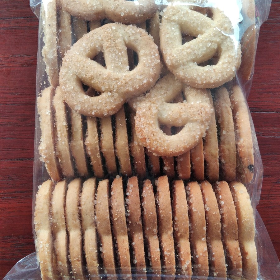 

cemilan biskuit danish monde 350 gr
