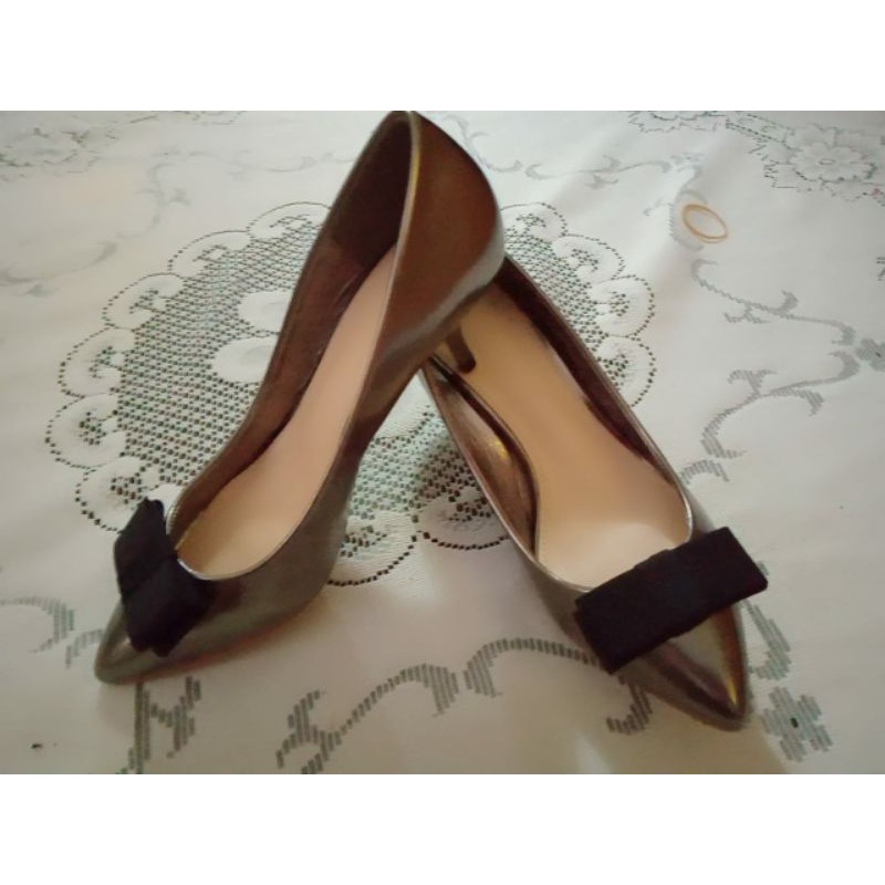 Sepatu Charles & Keith