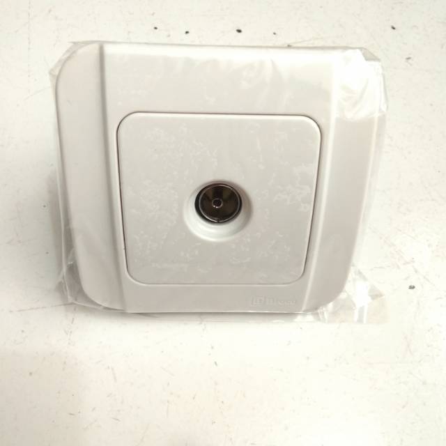 Jek antena tv  jek antena tanam ke tembok