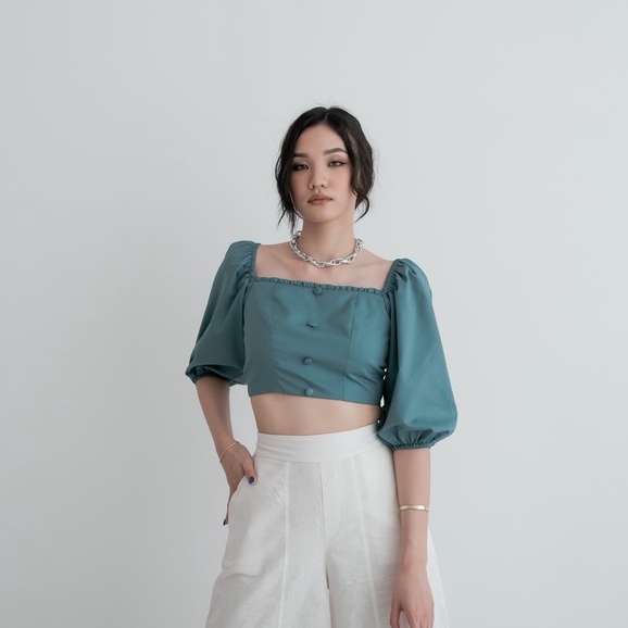 [TAVIA] KLARA TOP / ATASAN WANITA / CROP TOP/ BACKLESS TOP