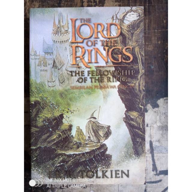 Novel the lord of the rings the fellowship of the ring penerbit gramedia pustaka utama ASLI