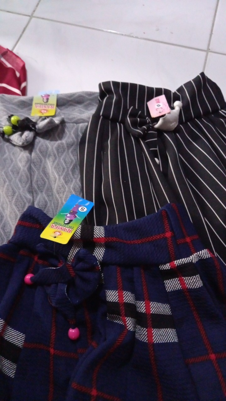 Rok Celana Motif Uk 1-2 Tahun / Rok Celana Bawahan Anak Perempuan Murah Motif Batik Abstrak Salur