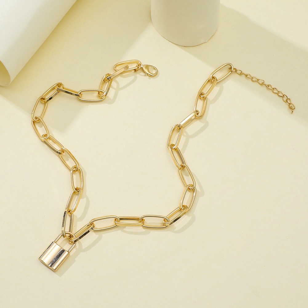 Hu Hu Hu Hu Hu Alat Bantu Pasang Kacamata♡ Kalung Rantai Liontin Gembok Hati Bahan Alloy Untuk Unisex