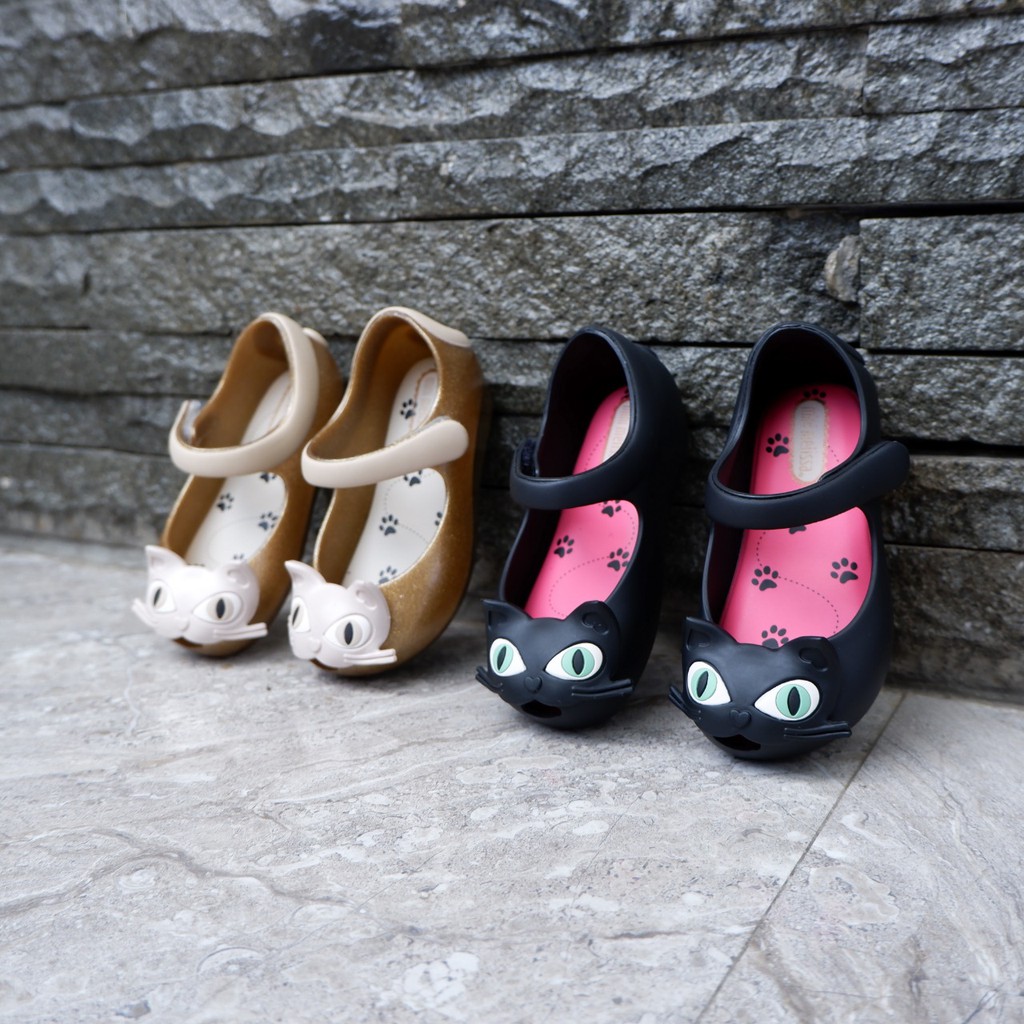 mini melissa ultragirl cat