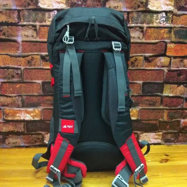 Tas Semi Carrier Rei Budapest 40L Ransel Rei Budapest