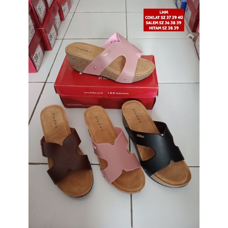 SANDAL BRANDED MATAHARI WANITA FLADEO LHM