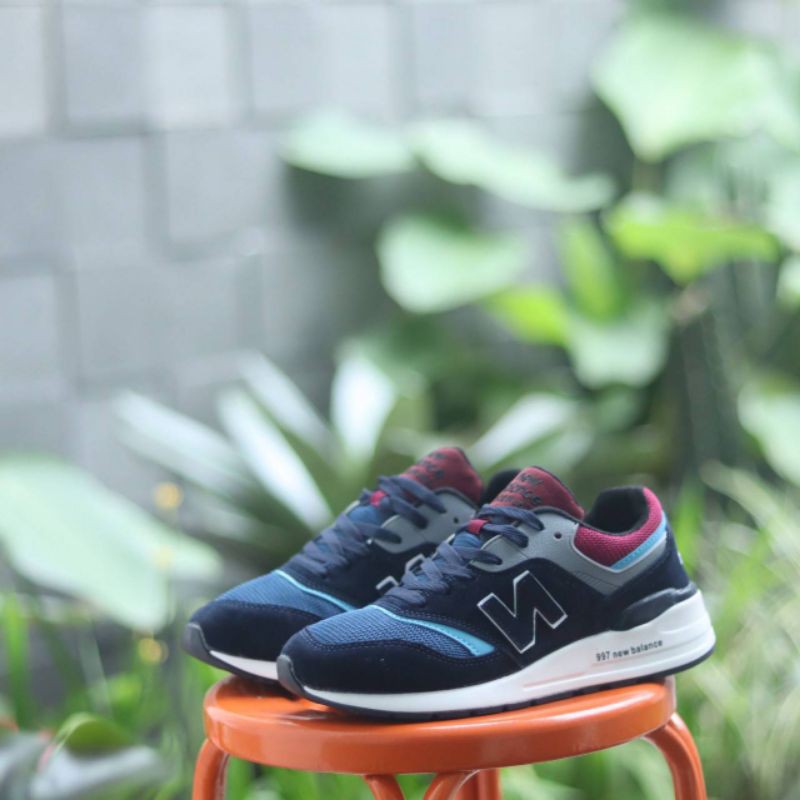 SEPATU SNEAKER PRIA NB 997 KLASIK SIZE 40-44