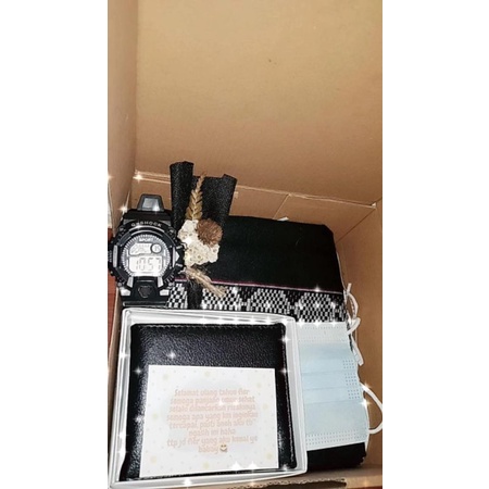 

HAMPERS GIFT BOX KADO COWO, KADO ULTAH PACAR ANNIVERSARY WEDDING