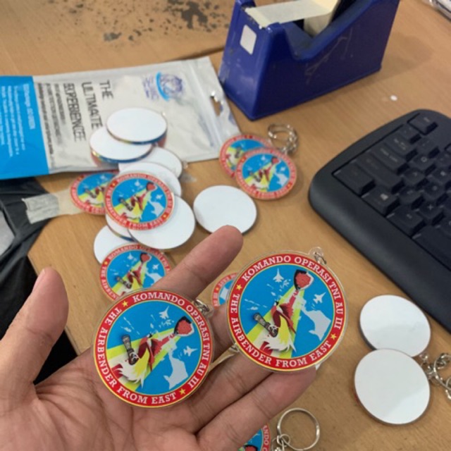 

GANCI PRINT UV BENTUK DI SESUAIKAN GAMBAR BEBAS SATUAN