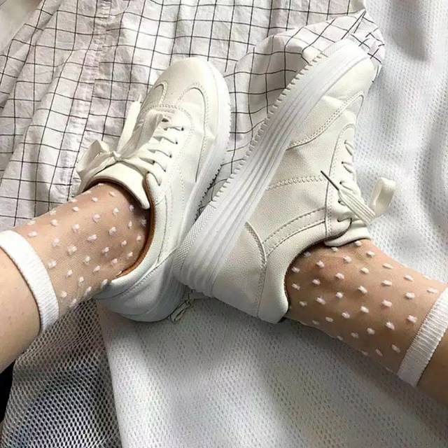 Kaos kaki transparan lace