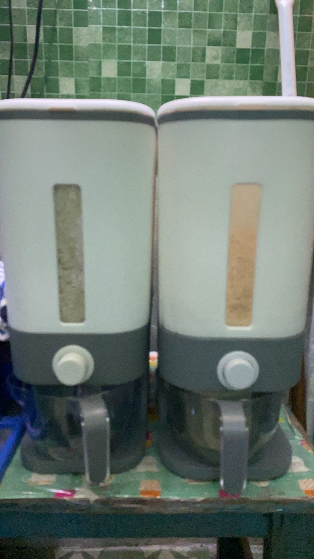 Tempat Beras/dispenser Beras 10kg/12liter