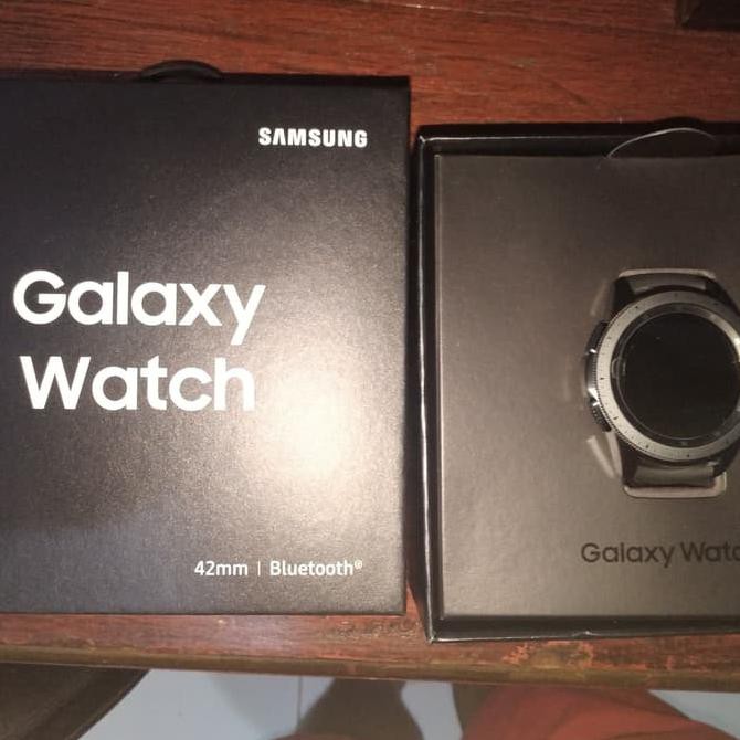 samsung galaxy watch S4 - 42mm, brand new out box. Grs SEIN s/d mar20 | Smart Watch | smart band