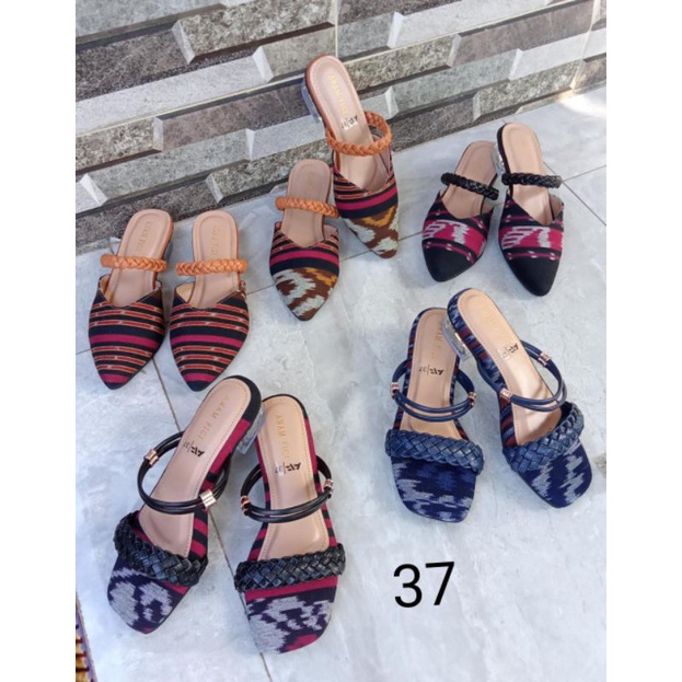 Sandal Tenun Hak Tahu Kaca