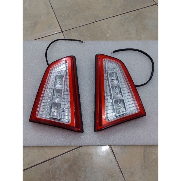 lampu bagasi ayla lampu reflektor bagasi ayla original kanan kiri