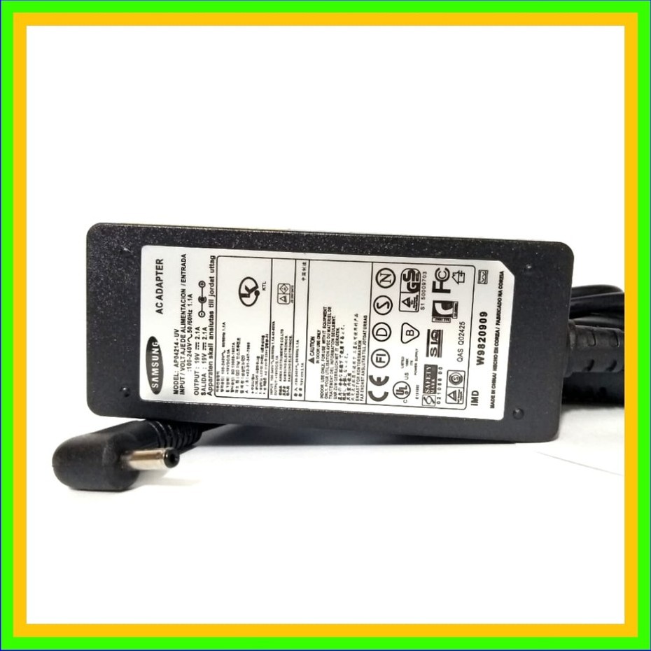 ADAPTOR CHARGER SAMSUNG 19V 2.1A 40W 3.0*1.1MM NP540U4E NP730U3E SM11 K03US  -NP540U4E -K04US  -NP915S3G